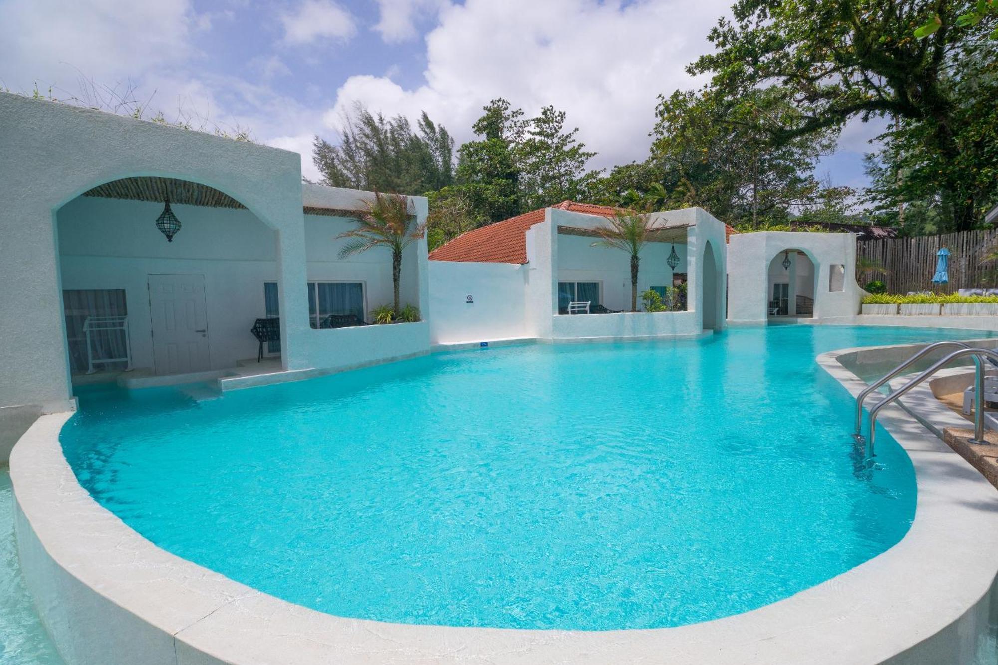 Ocean Breeze Resort Khaolak Khao Lak Exterior photo